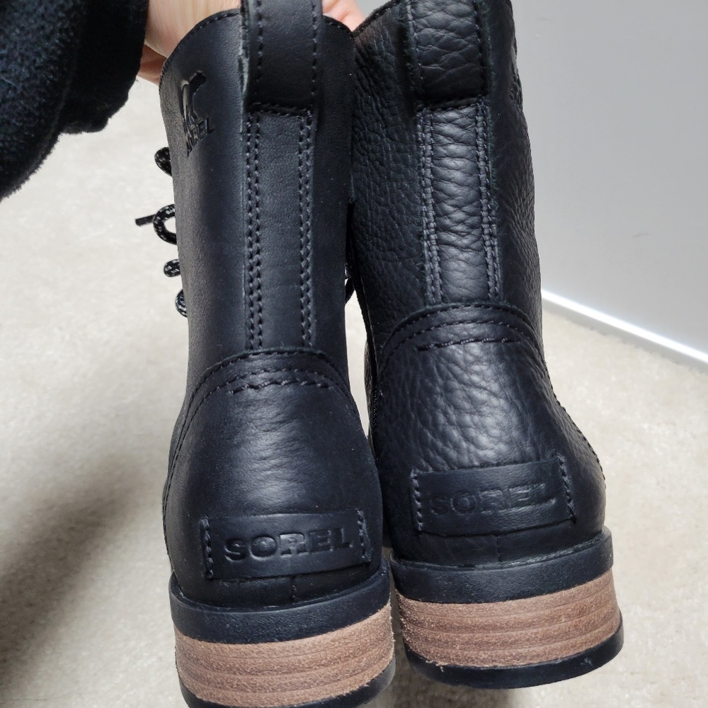 BRAND NEW EMELIE SOREL  LEATHER BOOTS - Picture 4 of 6